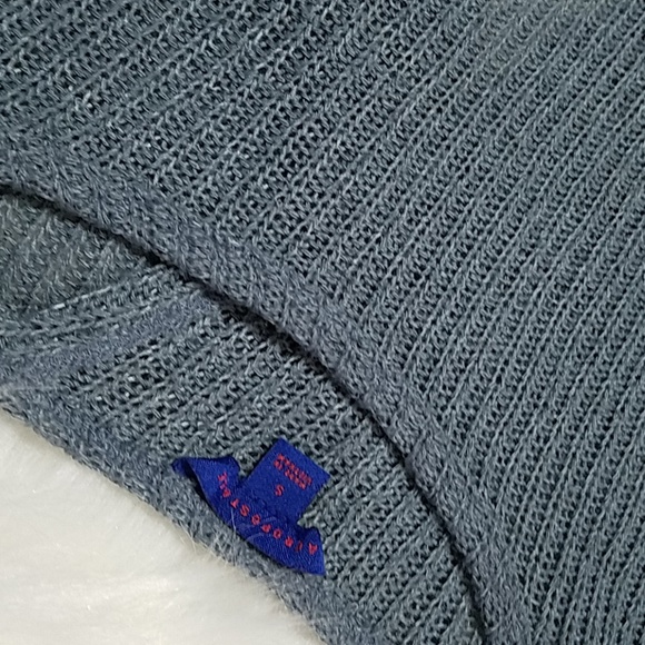 Aeropostale Sweater - Picture 3 of 4